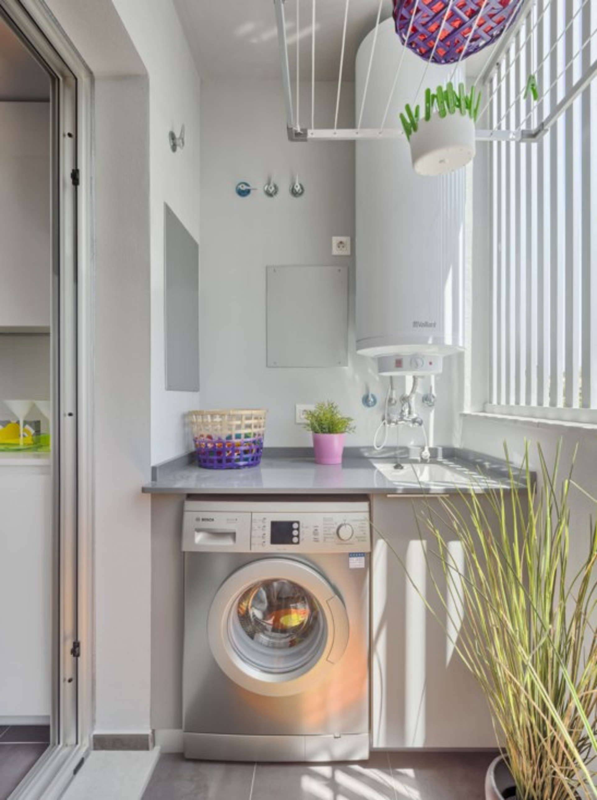 Những căn hộ chung cư hiện đại đều trang bị máy giặt ban công để tiết kiệm không gian và cho phép bạn giặt quần áo một cách dễ dàng. Với các tính năng thông minh và tiết kiệm năng lượng, máy giặt ban công chung cư giúp bạn tiết kiệm thời gian và chi phí trong việc giặt đồ. Hãy xem hình ảnh để khám phá thế giới của máy giặt ban công chung cư.